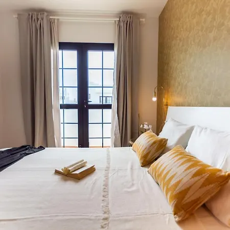 Willa Golden Deluxe By Avila