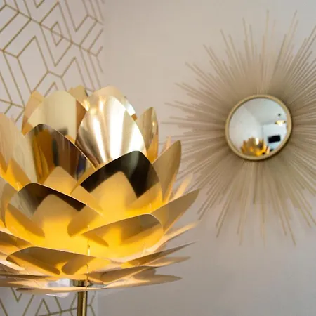 Golden Deluxe By Avila