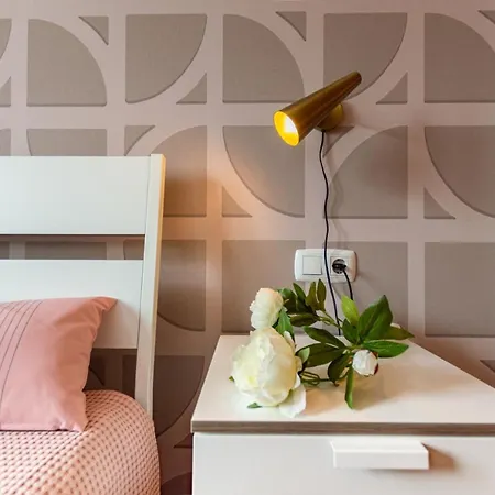 Golden Deluxe By Avila فيلة كوراليهو