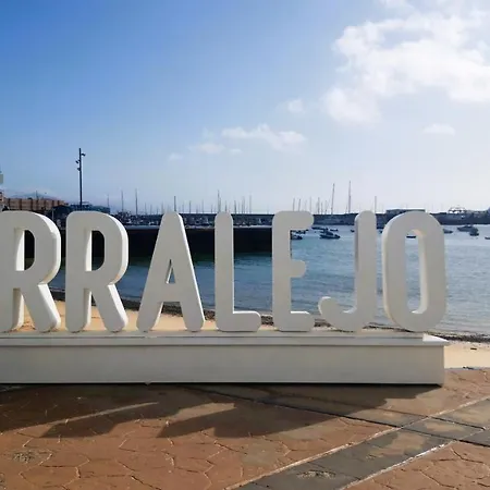 Golden Deluxe By Avila فيلة *