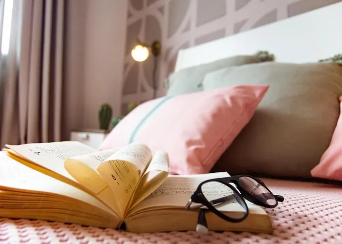 Golden Deluxe By Avila