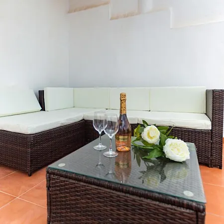 Golden Deluxe By Avila *