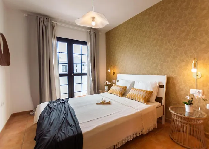 Golden Deluxe By Avila Βίλα Κοραλέχο