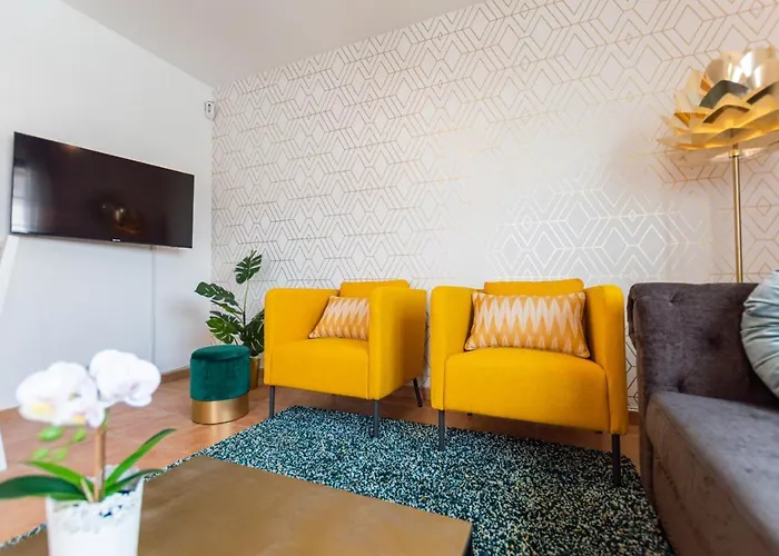 Golden Deluxe By Avila Βίλα *